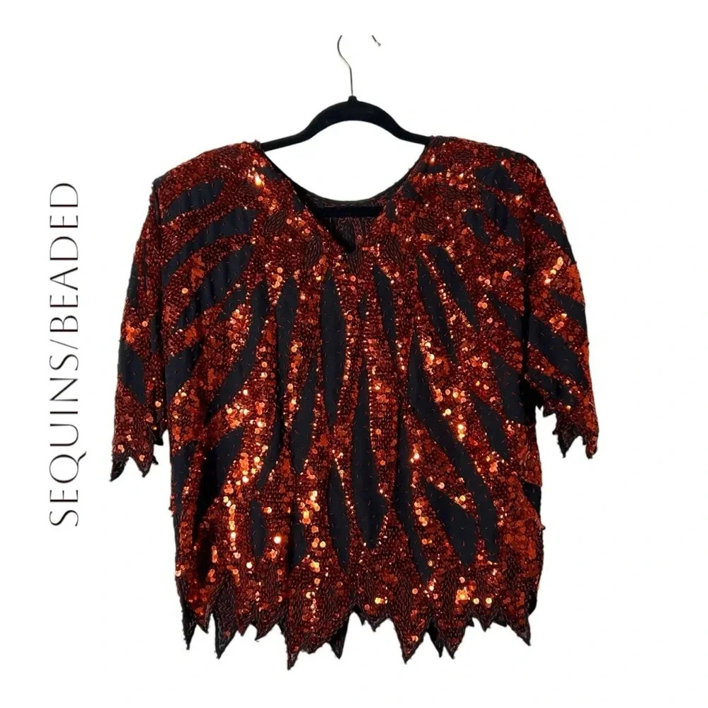 2022. UNBRANDED SEQUINS/BEADED VINTAGE TOP RED/BLACK‎ COLORED SEE MEASUREMENTS